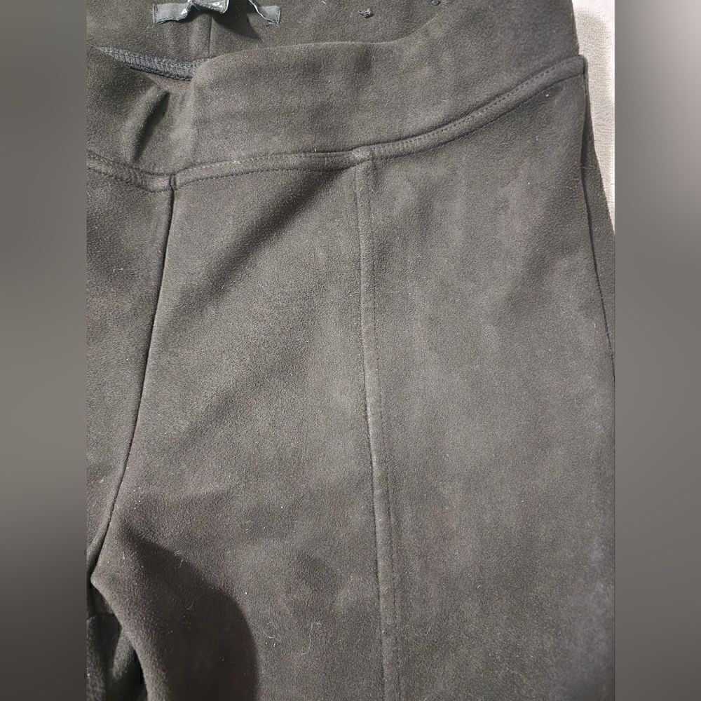 Women's Andrew Marc Black Velvet Stretchy Comfy Dressy Pants Medium - Picture 7 of 7